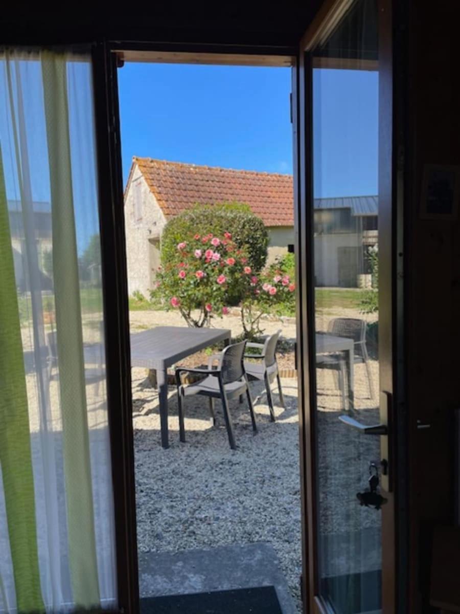 Gites Les Rainettes Vienne-en-Bessin Exterior photo